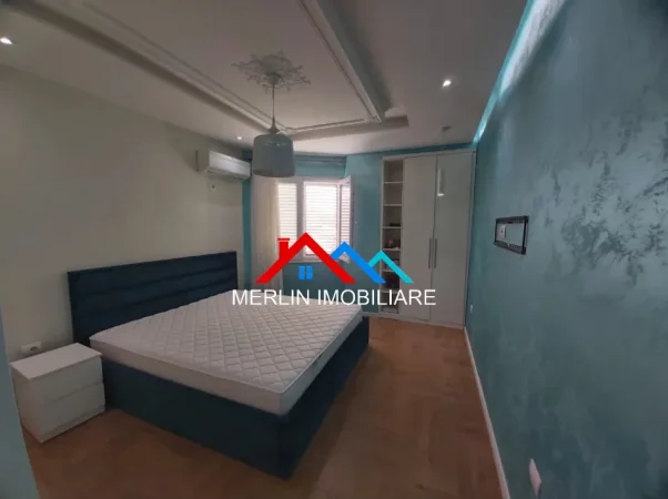 Tirane, jepet me qera apartament 2+1+Ballkon Kati 6, 90 m² 550 € (RRUGA ALI VISHA,QYTET STUDENTI)