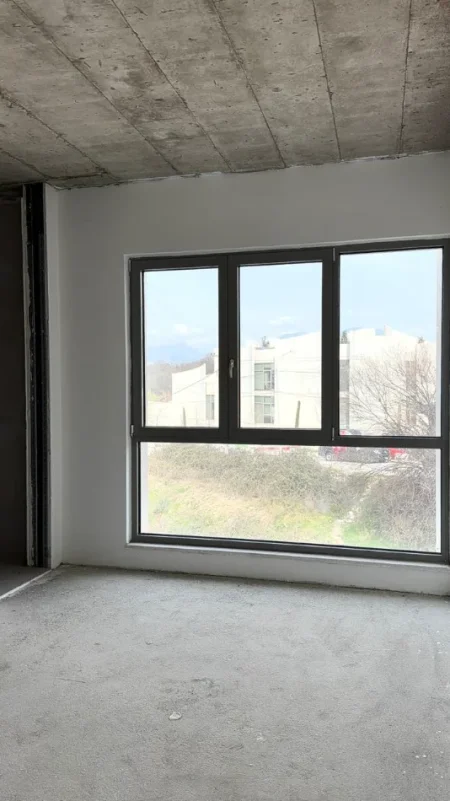 Tirane, shitet apartament 2+1+Ballkon Kati 2, 126 m² 397.000 € (Green Valley Liqeni i Thate)