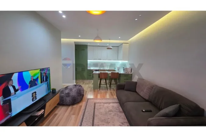 Tirane, shitet apartament 1+1+Ballkon Kati 4, 70 m² 150.000 € (rruga e ali demit)