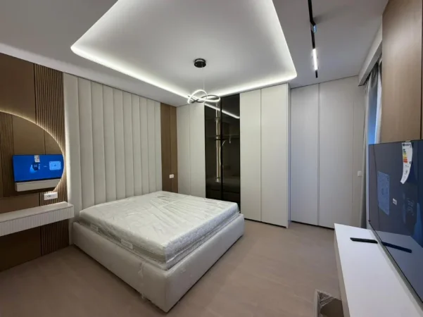 Tirane, jepet me qera apartament 2+1 Kati 3, 110 m² 1.200 € (Rruga Jodan Misja)