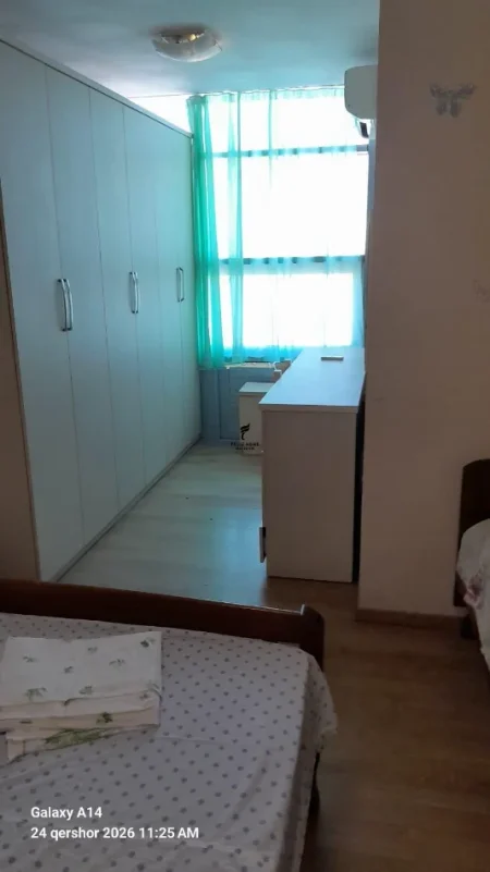 Tirane, jepet me qera apartament 2+1 Kati 7, 80 m² 480 € (LAPRAKE)