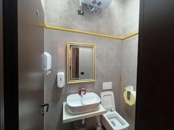 🔥 OKAZION 🔥 🍸 JEPET ME QERA LOKAL NE 📍 ASTIR TEK VILA L,  1 MILION LEKE