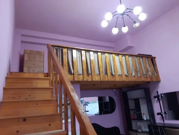 Tirane, jepet me qera ambjent biznesi Kati 0, 40 m² 300 € (Astir)