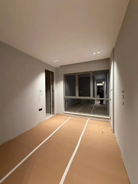 Tirane, jepet me qera ambjent biznesi Kati 2, 127 m² 1.500 € (Liqeni i Thate)