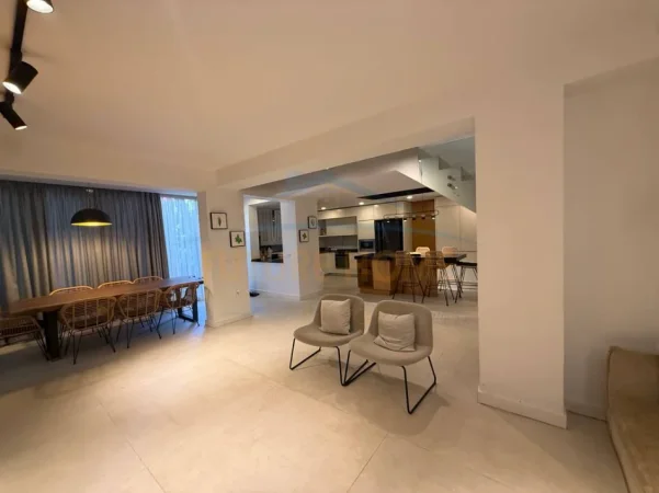 Qerret, shitet apartament duplex 3+1 , 430.000 € (Marea Resort , Qerret ,Kavajë)