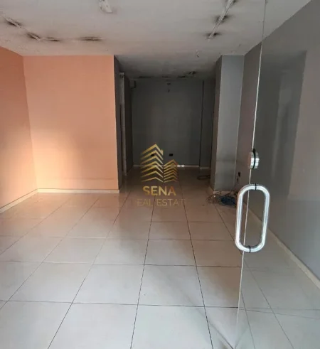Tirane, jepet me qera ambjent biznesi Kati 0, 33 m² 800 € (Rruga Bardhyl)