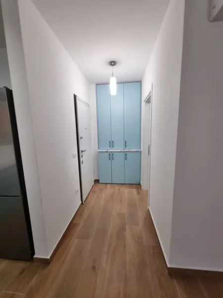 Tirane, jepet me qera apartament Kati 8, 100 m² 750 € (rruga e dibres)