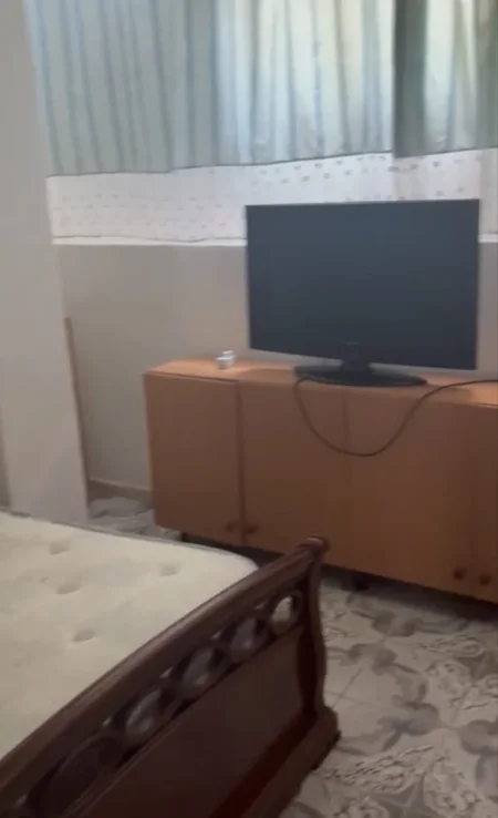 Tirane, jepet me qera apartament 2+1 Kati 1, 80 m² 400 € (Spitali Amerikan 2)