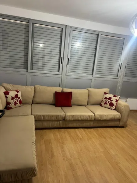 Tirane, jepet me qera apartament 1+1 Kati 3, 60 m² 600 € (Ish- Parku)