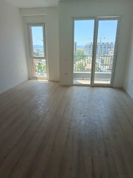 Tirane, shitet apartament 1+1 Kati 3, 60 m² 90.000 € (Paskuqan)