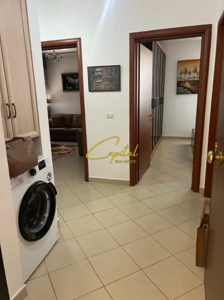 Tirane, jepet me qera apartament 2+1 Kati 3, 75 m² 600 € (RRUGA E KAVAJES)