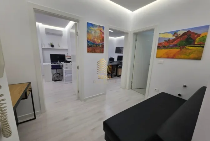 Tirane, jepet me qera ambjent biznesi Kati 1, 63 m² 500 € (Shkolla e Baletit)
