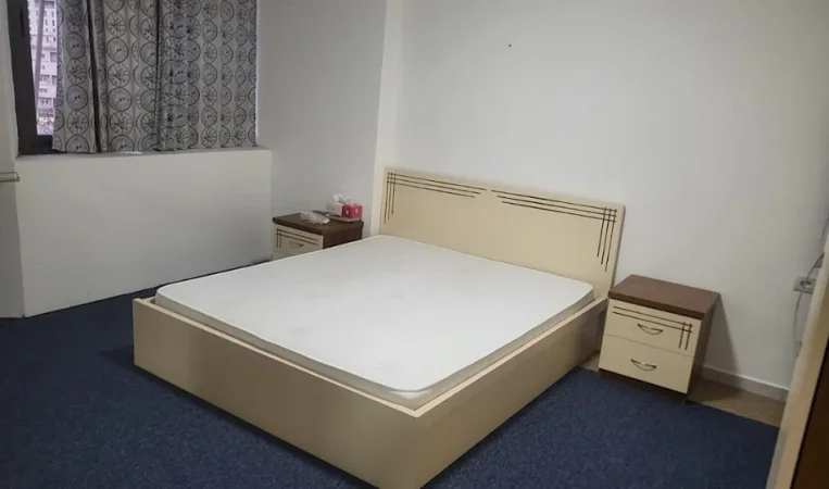 Tirane, jepet me qera apartament 2+1 Kati 4, 90 m² 600 € 