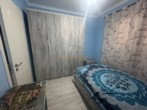 Tirane, jepet me qera apartament 3+1 Kati 3, 117 m² 550 € 