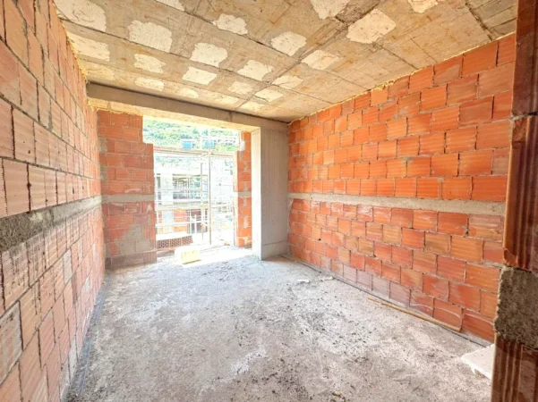 Tirane, shitet apartament 2+1+Ballkon Kati 6, 134 m² 235.000 € 