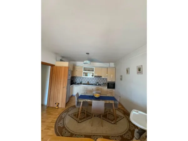 Tirane, shitet apartament 2+1 Kati 7, 89 m² 157.000 € (Unaza e Re)