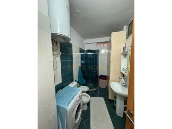 Tirane, shitet apartament 2+1 Kati 7, 89 m² 157.000 € (Unaza e Re)