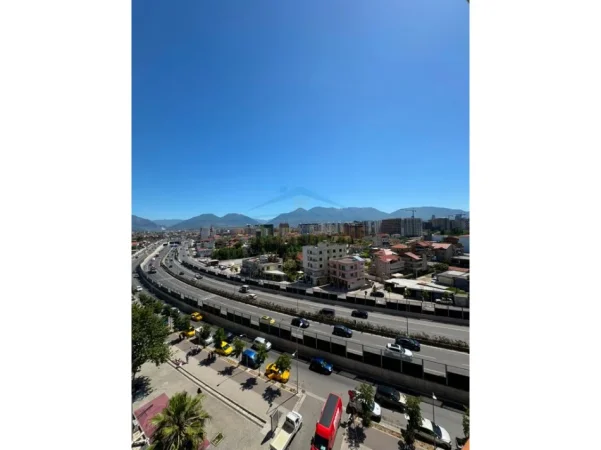 Tirane, shitet apartament 2+1 Kati 7, 89 m² 157.000 € (Unaza e Re)