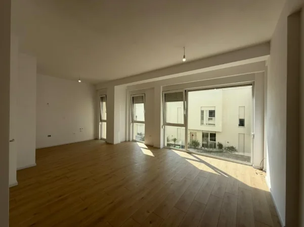Tirane, shitet apartament Vile 3 Katshe Kati 0, 279 m² 380.000 € (Aba Residence/Sauk.)