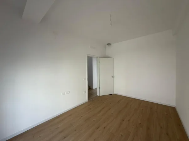 Tirane, shitet apartament Vile 3 Katshe Kati 0, 279 m² 380.000 € (Aba Residence/Sauk.)