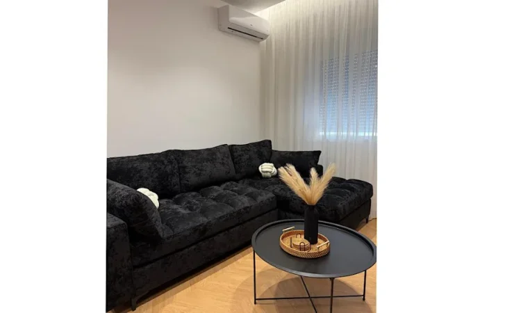 Tirane, jepet me qera apartament 1+1+Ballkon Kati 1, 60 m² 750 € 
