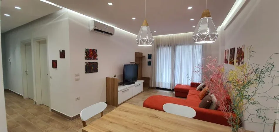 Tirane, jepet me qera apartament 1+1+Ballkon Kati 1, 70 m² (8QGX+PPH, Rruga Frosina Plaku, Tiranë, Albania)