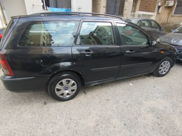 Tirane, shes makine me portobagazh Ford Focus me portobagazh Nafte, e zeze manuale Klima
