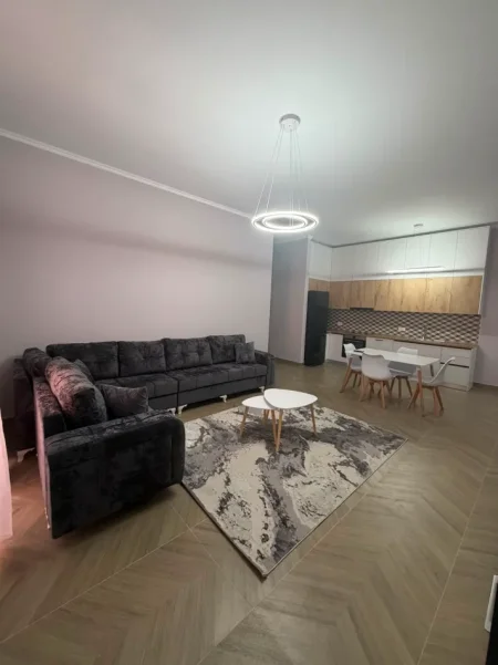 Tirane, jepet me qera apartament 1+1+Aneks+Ballkon , 78 m² 850 € (kompleksi delijorgji)