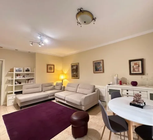 Tirane, shitet apartament 2+1+Aneks+Ballkon Kati 2, 120 m² 250.000 € (liqeni i thate , kopshti botanik)