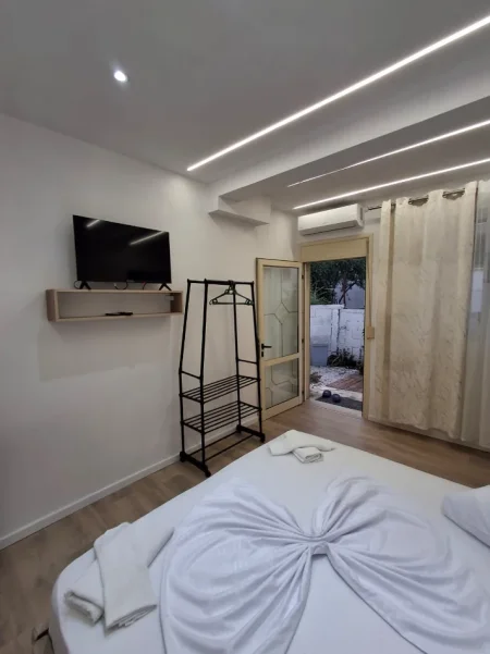 Vlore, jepet me qera vetem 1 dhome 1+1 Kati 2, 35 m² 35 € (Andrea Varfi)