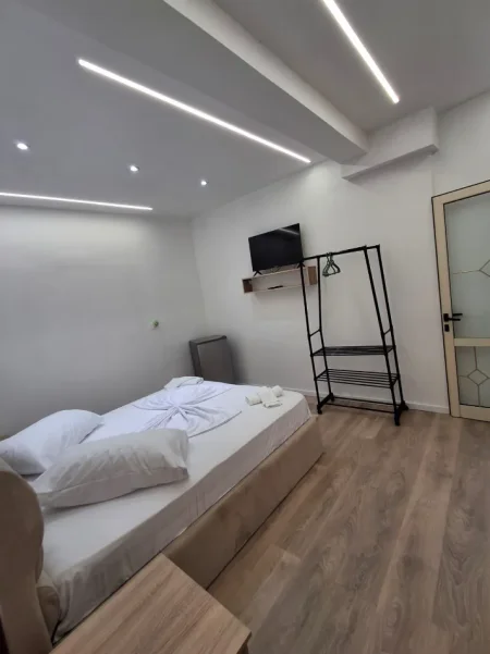 Vlore, jepet me qera vetem 1 dhome 1+1 Kati 2, 35 m² 35 € (Andrea Varfi)