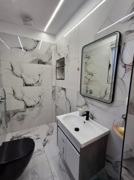 Vlore, jepet me qera vetem 1 dhome 1+1 Kati 2, 35 m² 35 € (Andrea Varfi)