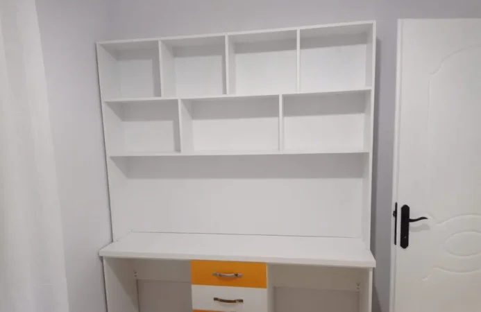 Tirane, jepet me qera apartament 2+1 Kati 2, 80 m² 520 € (Universiteti Europian)