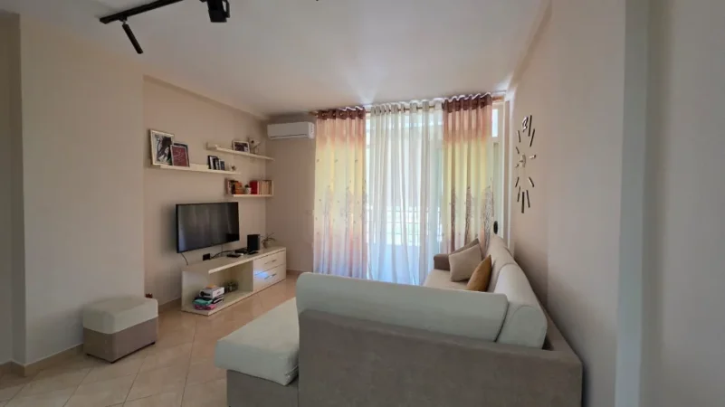 Tirane, shitet apartament 1+1+Aneks+Ballkon Kati 7, 71 m² 