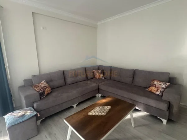 Tirane, jepet me qera apartament 3+1+Ballkon Kati 3, 117 m² 550 € (Fresku)