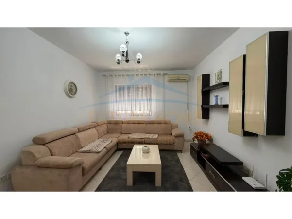 Shitet Apartament 3+1+2 ne Astir, Unaza e Re 0696069906