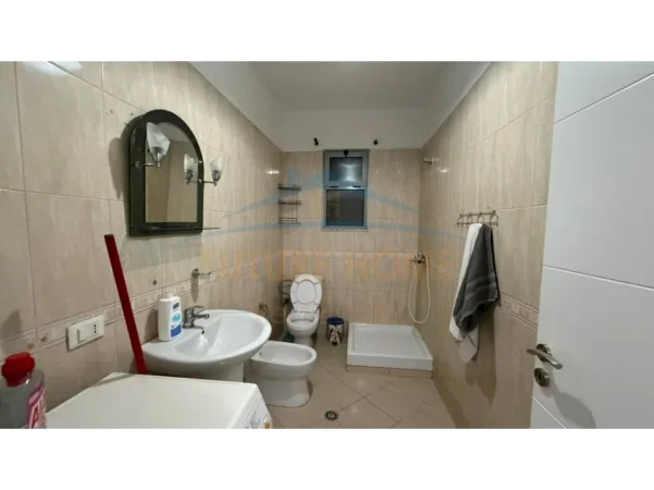 Shitet Apartament 3+1+2 ne Astir, Unaza e Re 0696069906
