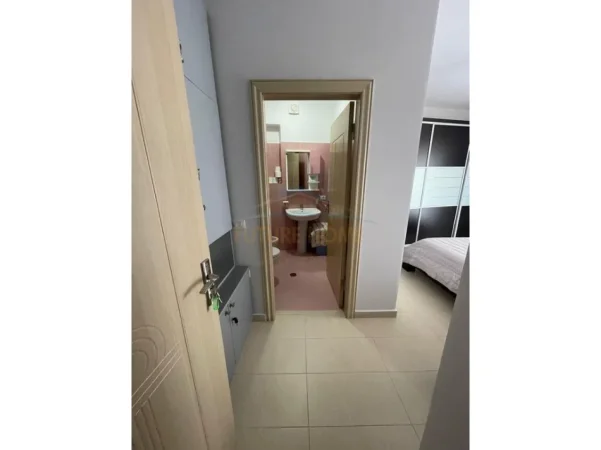 Shitet, Apartament 2+1+2, Zogu i Zi, Tiranë. 0696069906