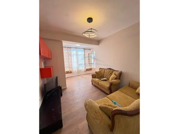 Shitet, Apartament 2+1, Unaza e Re, Tiranë 0696069906