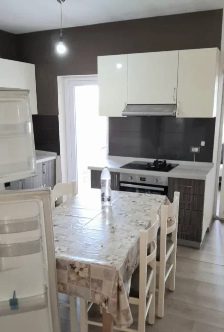 Tirane, jepet me qera apartament 1+1+Aneks+Ballkon Kati 6, 80 m² 480 € (Intesa san paolo bank)