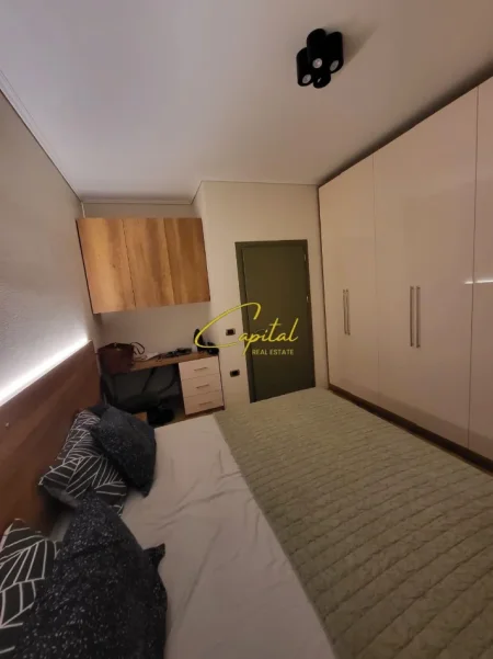 Tirane, shitet apartament 1+1 Kati 8, 78 m² 150.000 € (ISH TREGU ELEKTRIK)