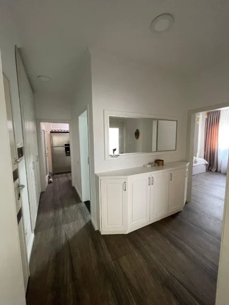 Tirane, jepet me qera apartament 2+1 Kati 7, 100 m² 800 € (RRUGA E KAVAJES)