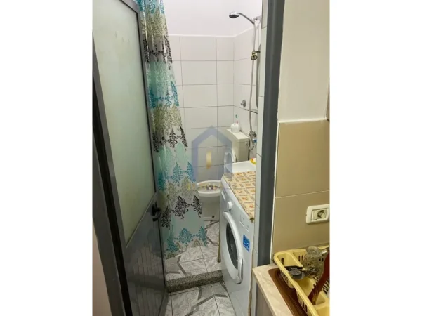 Tirane, jap me qera garsonier Studio Kati 1, 27 m² 300 € (Garzoniere me qira ne “Allias”)