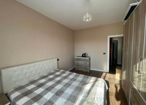 Tirane, jepet me qera apartament 2+1 Kati 10, 100 m² 500 € (Astir)