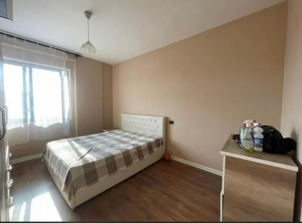 Tirane, jepet me qera apartament 2+1 Kati 10, 100 m² 500 € (Astir)