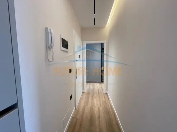 Tirane, shitet apartament 2+1+Aneks+Ballkon Kati 10, 67 m² 179.000 € (KOMPLEKSI AURA)