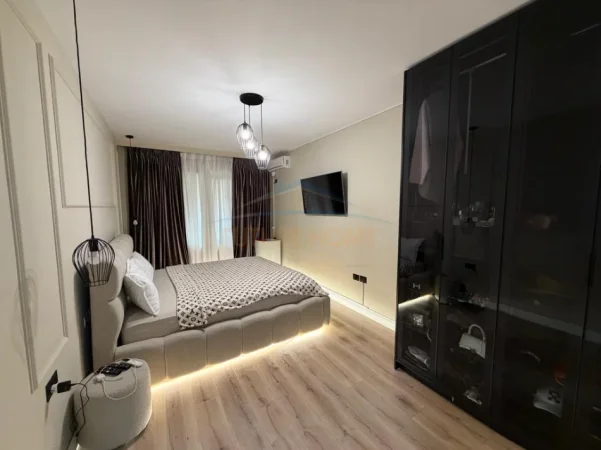Tirane, shitet apartament 2+1+Aneks+Ballkon Kati 2, 112 m² 335.000 € (Komuna e Parisit)