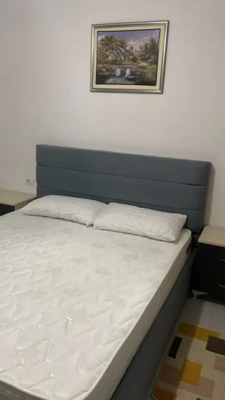 Tirane, jepet me qera apartament 2+1 Kati 5, 100 m² 600 € (Rruga 5 maji, Përballë shkollës “Ardian Klosi”)