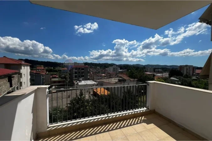 Tirane, jepet me qera apartament 2+1 Kati 0, 75 m² 600 € (Qyteti Studenti, Tiranë)