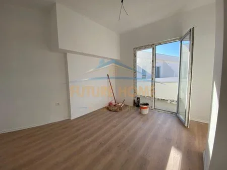 Tirane, shitet apartament 1+1 Kati 9, 89 m² 97.700 € 